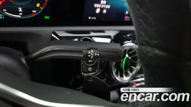 Mercedes-Benz A-Class 2021 — Şəkil 12/30