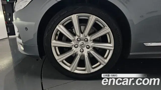 Volvo S90 2019 — Şəkil 1/34