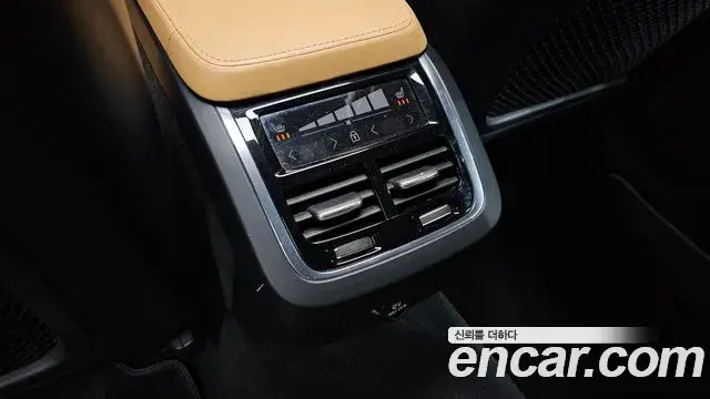 Volvo S90 2019 — Şəkil 9/34