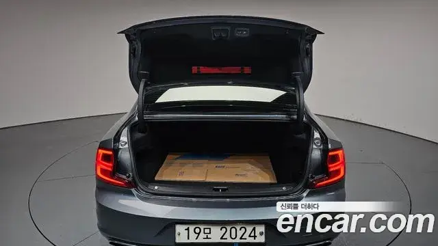 Volvo S90 2019 — Şəkil 6/34