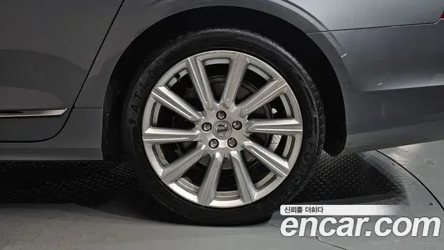 Volvo S90 2019 — Şəkil 16/34