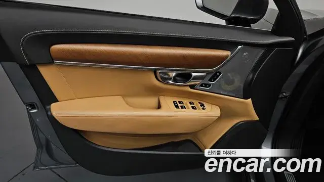 Volvo S90 2019 — Şəkil 27/34