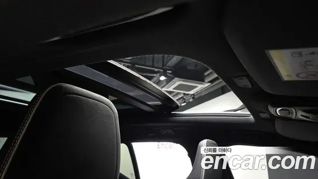 Volvo XC40 2020 — ფოტო 5/37