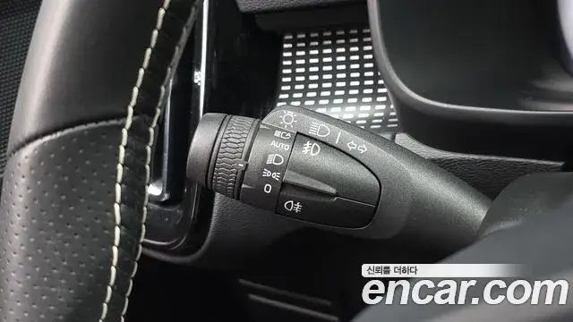 Volvo XC40 2020 — ფოტო 22/37