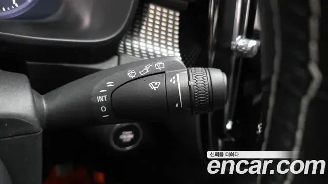 Volvo XC40 2020 — ფოტო 34/37