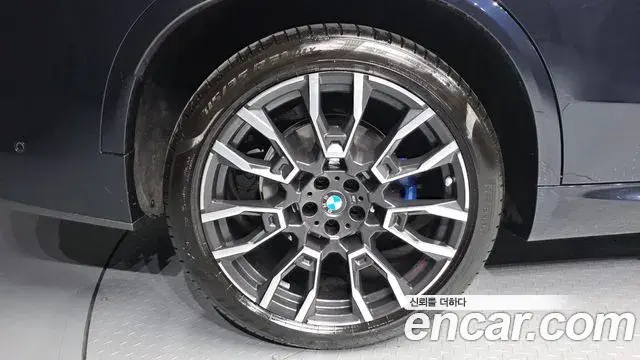 BMW X5 2025 — ფოტო 6/35