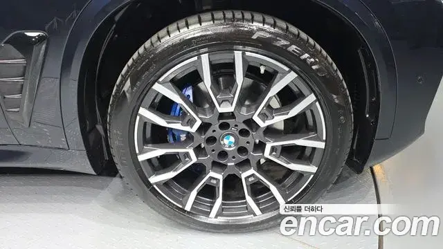 BMW X5 2025 — ფოტო 34/35