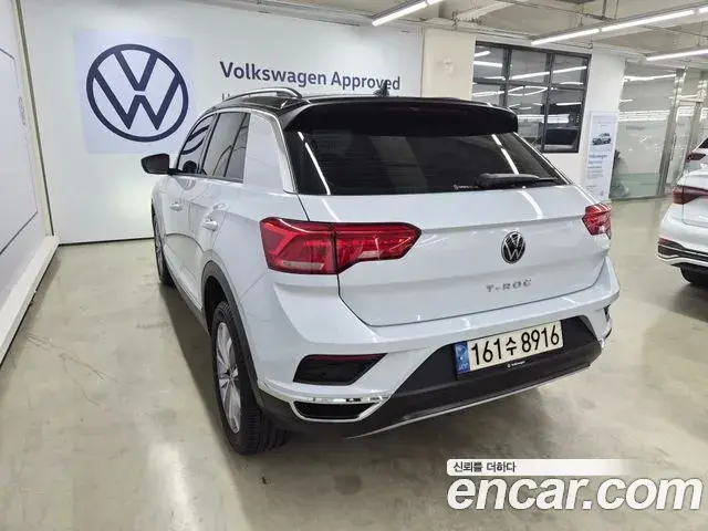 Volkswagen T-Roc 2021 — Photo 10/20