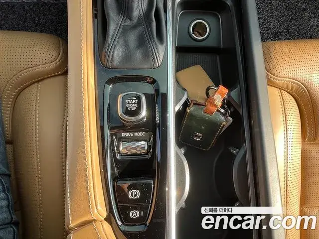 Volvo XC90 2020 — Şəkil 12/14