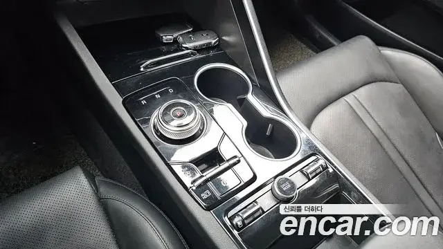 Kia K5 2020 — Photo 31/32