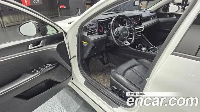 Kia K5 2020 — Photo 26/32