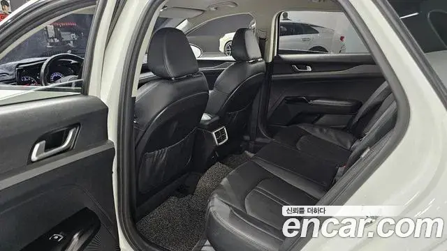 Kia K5 2020 — Photo 12/32