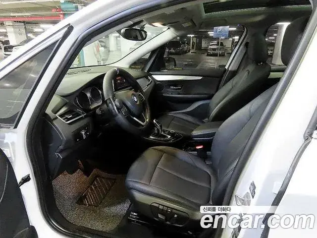 BMW 2 Series Active Tourer 2019 — Photo 15/19