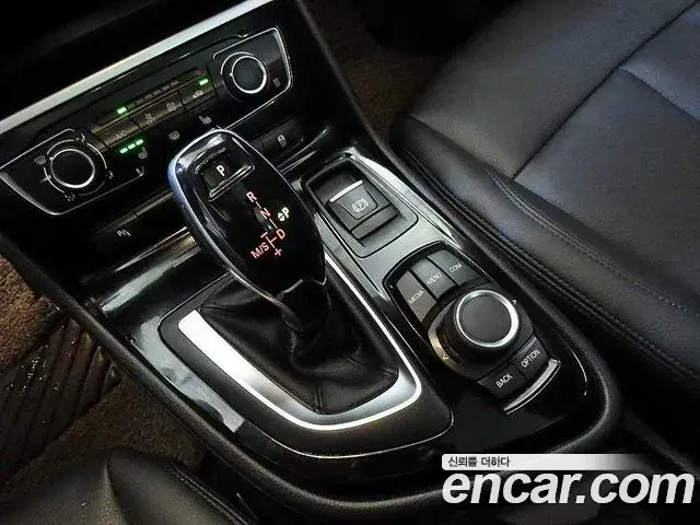 BMW 2 Series Active Tourer 2019 — Photo 19/19