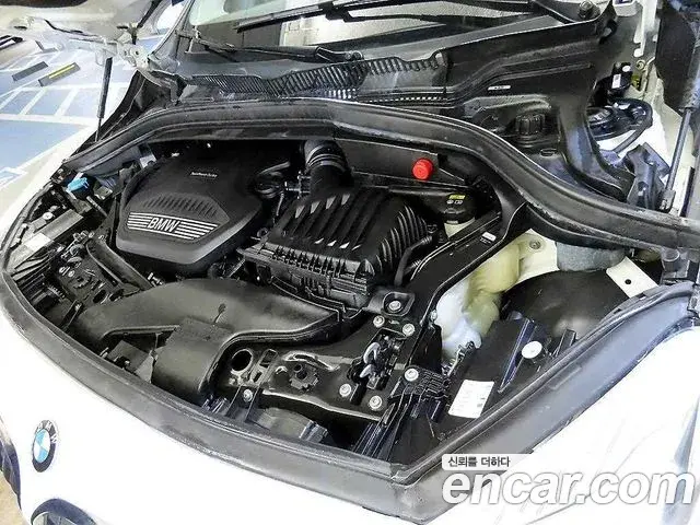 BMW 2 Series Active Tourer 2019 — Photo 14/19
