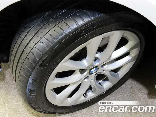 BMW 2 Series Active Tourer 2019 — Photo 8/19