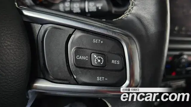 Jeep Wrangler 2018 — Şəkil 4/20