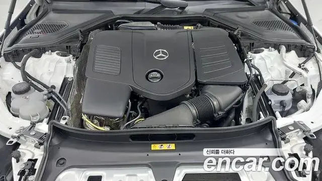 Mercedes-Benz E-Class 2025 — Şəkil 12/20