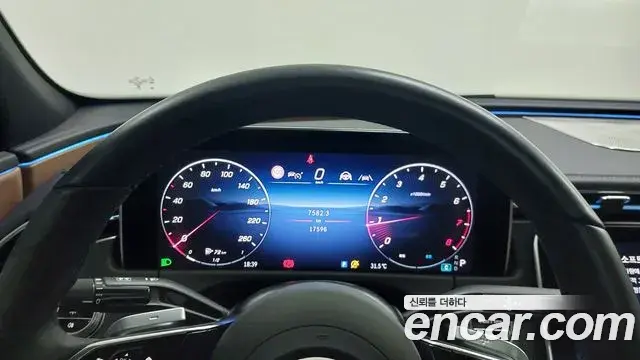 Mercedes-Benz E-Class 2025 — Şəkil 16/20
