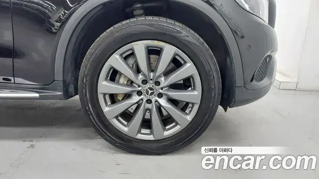 Mercedes-Benz GLC-Class 2019 — Фото 4/20