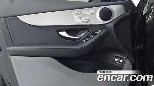 Mercedes-Benz GLC-Class 2019 — Фото 15/20