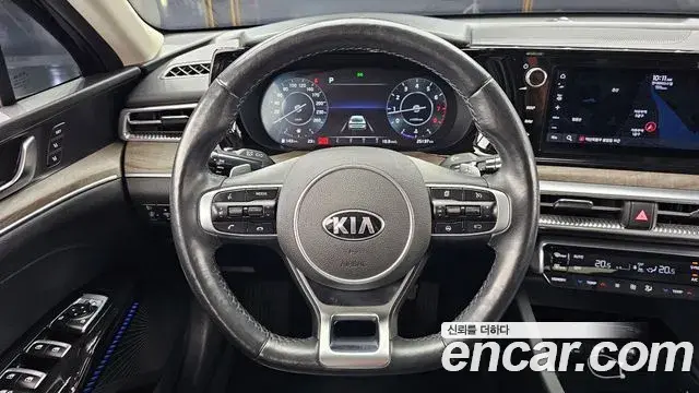 Kia K5 2021 — Фото 13/20