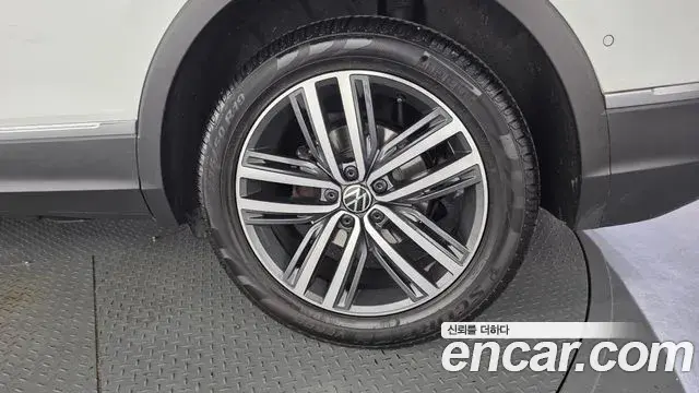 Volkswagen Tiguan 2023 — Şəkil 5/34