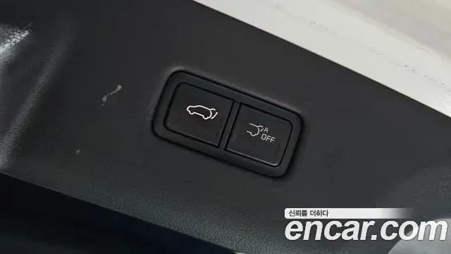 Kia Carnival 2024 — Фото 16/20