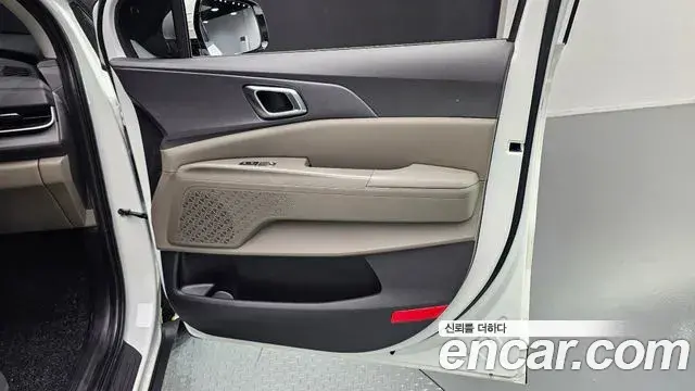 Kia Carnival 2024 — ფოტო 16/30