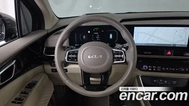 Kia Carnival 2024 — Photo 13/34