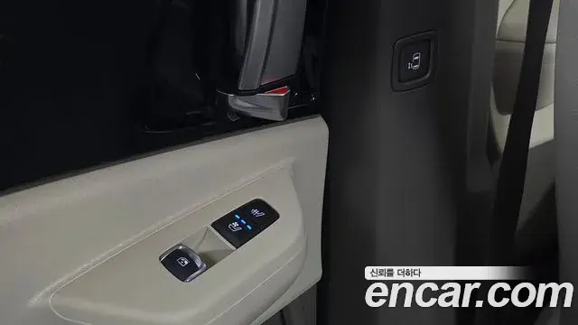 Kia Carnival 2024 — Photo 32/34