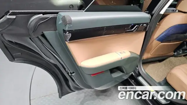 Hyundai Grandeur Hybrid 2025 — Photo 16/33