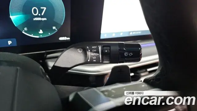 Hyundai Grandeur Hybrid 2025 — Photo 2/33