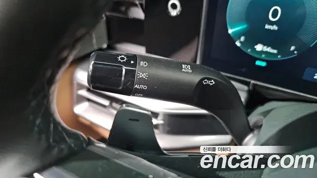 Hyundai Grandeur Hybrid 2025 — Photo 26/33