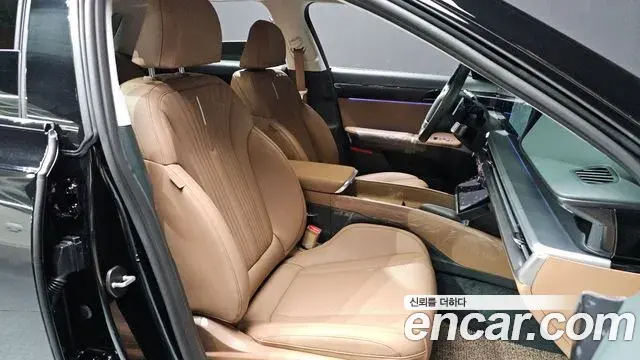 Hyundai Grandeur Hybrid 2025 — Photo 28/33
