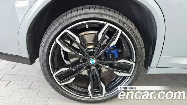 BMW X4 2022 — Şəkil 23/33