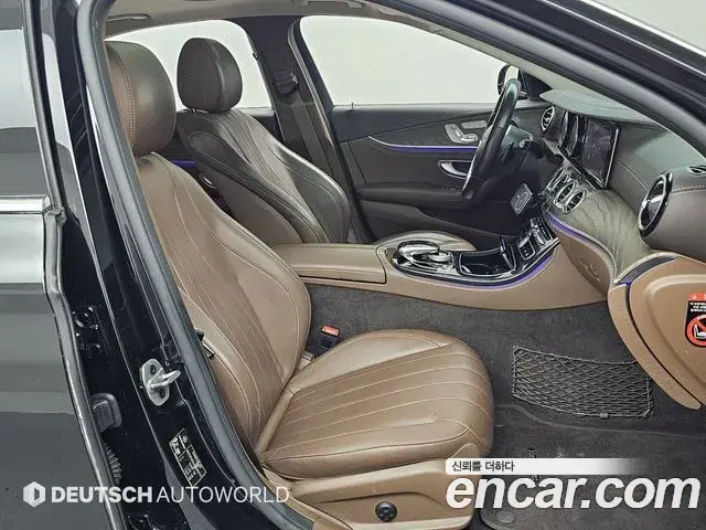 Mercedes-Benz E-Class 2019 — Şəkil 18/20