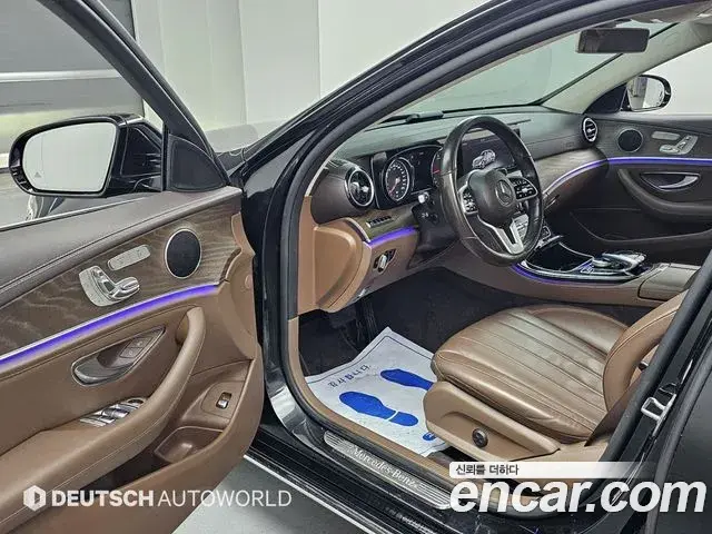Mercedes-Benz E-Class 2019 — Şəkil 16/20