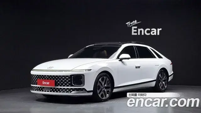 Hyundai Grandeur 2023 — Фото 1/20