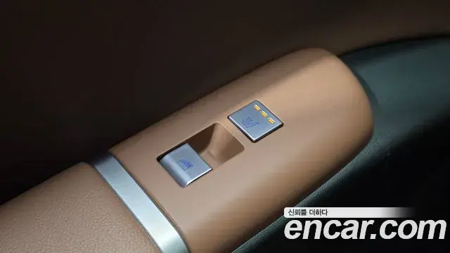 Hyundai Grandeur 2023 — Фото 20/20