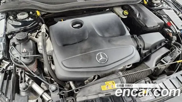 Mercedes-Benz GLA-Class 2019 — Şəkil 3/20