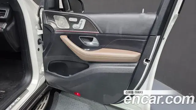 Mercedes-Benz GLE-Class 2021 — Şəkil 17/37