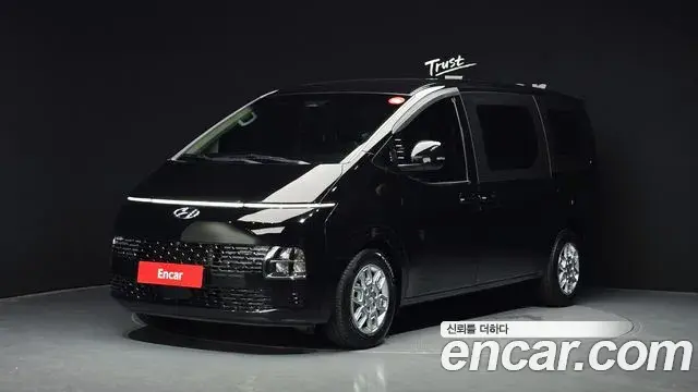 Hyundai Staria 2022 — Photo 8/31