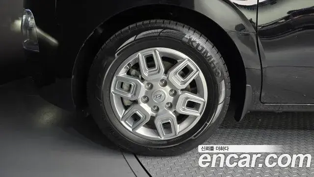 Hyundai Staria 2022 — Photo 3/31