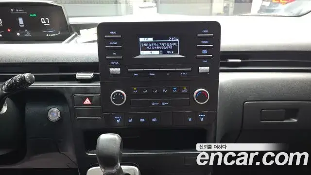 Hyundai Staria 2022 — Photo 21/31