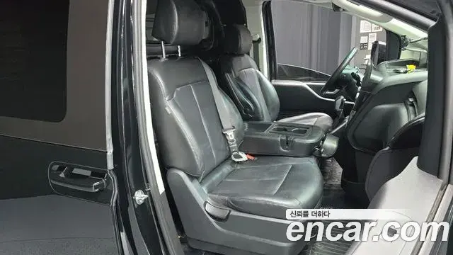 Hyundai Staria 2022 — Photo 20/31
