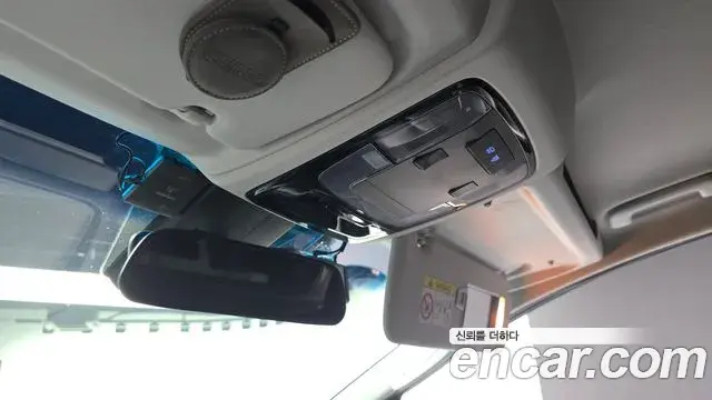 Hyundai Staria 2022 — Photo 29/31