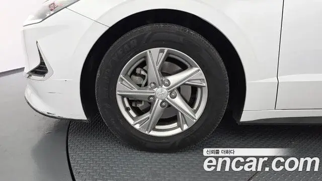 Hyundai Sonata 2019 — Фото 5/20