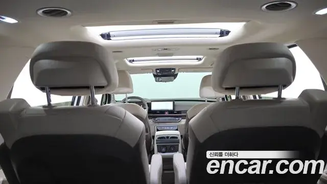 Kia Carnival 2026 — Şəkil 2/36