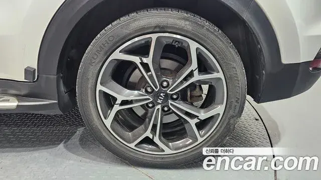 Kia Sportage The Bold 2019 — ფოტო 1/30